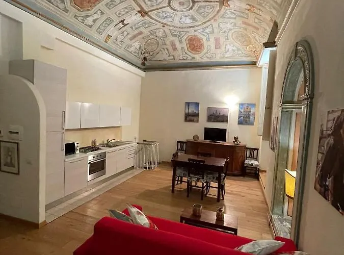Apartment Palazzo Bianchi Bandinelli By Francigenaapartments