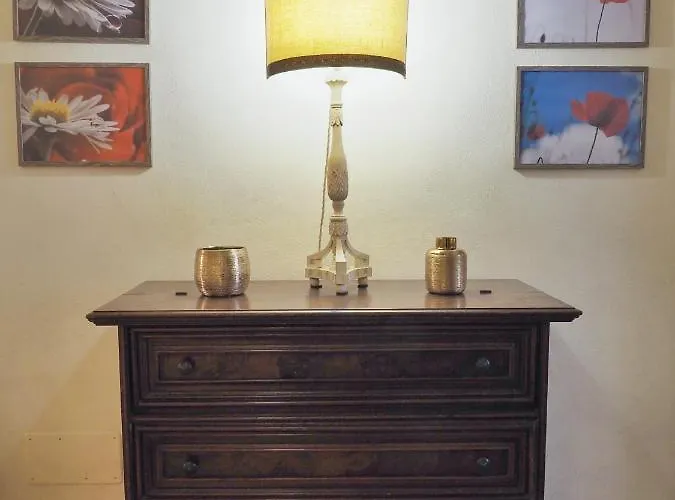 아파트 Palazzo Bianchi Bandinelli By Francigenaapartments *