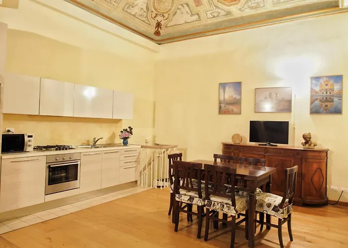 Palazzo Bianchi Bandinelli By Francigenaapartments Daire Siena