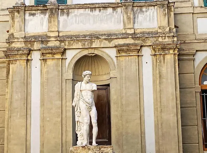 Palazzo Bianchi Bandinelli By Francigenaapartments Siena